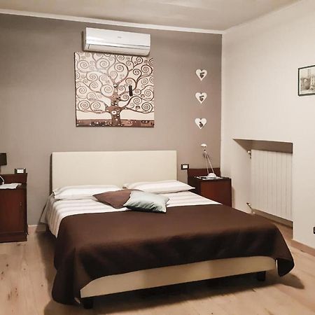 Case Vacanze Ai Burattini Adrara San Rocco Exterior foto