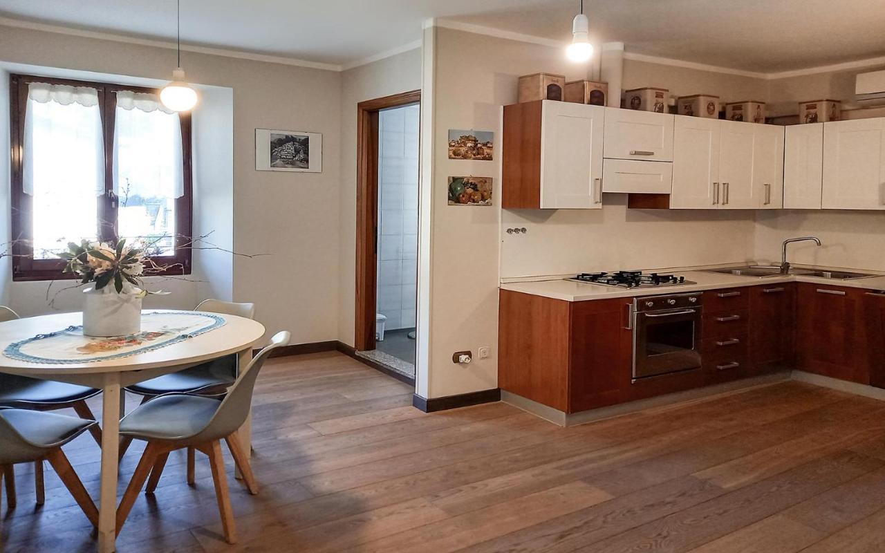 Case Vacanze Ai Burattini Adrara San Rocco Exterior foto